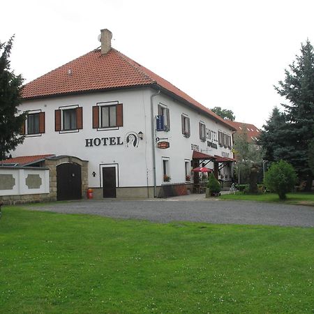 Hotel Kovarna Ντέτσιν Εξωτερικό φωτογραφία