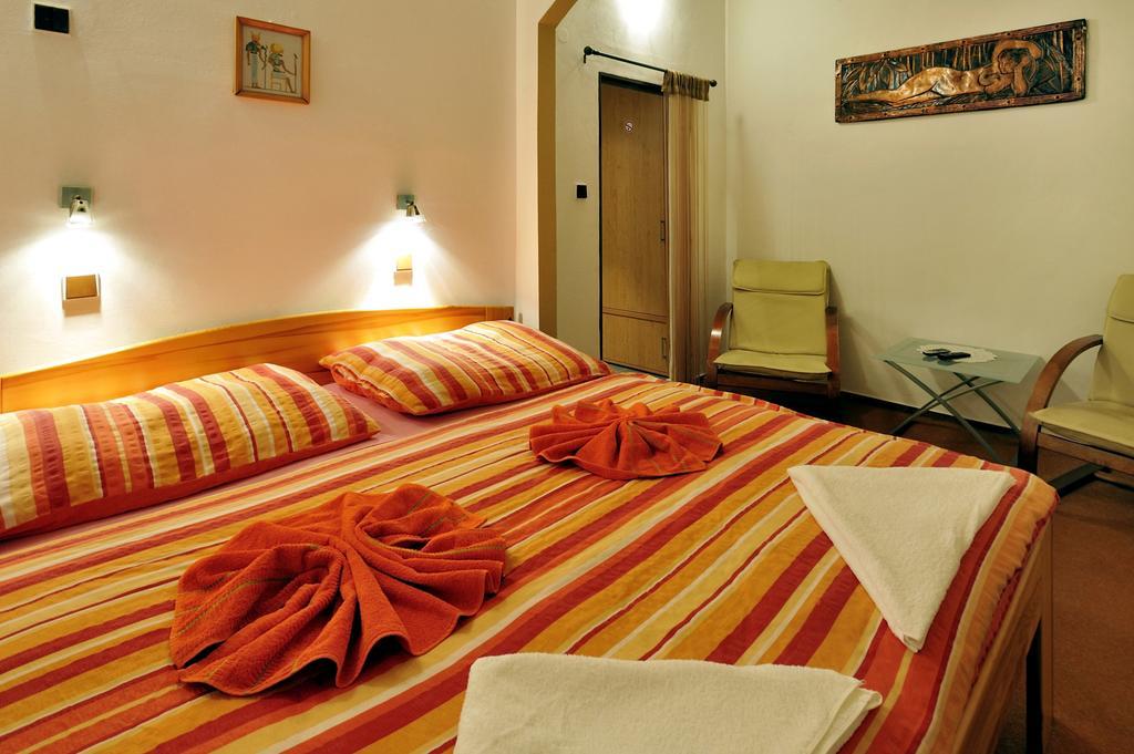 Hotel Kovarna Ντέτσιν Δωμάτιο φωτογραφία