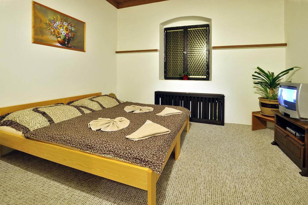 Hotel Kovarna Ντέτσιν Δωμάτιο φωτογραφία