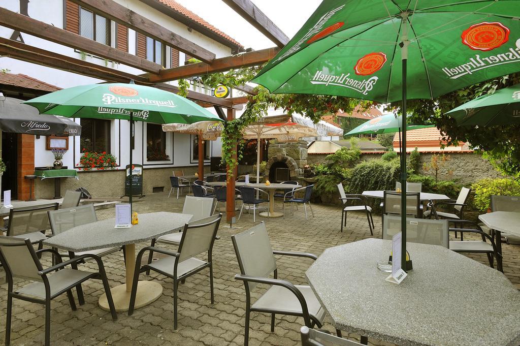 Hotel Kovarna Ντέτσιν Εξωτερικό φωτογραφία