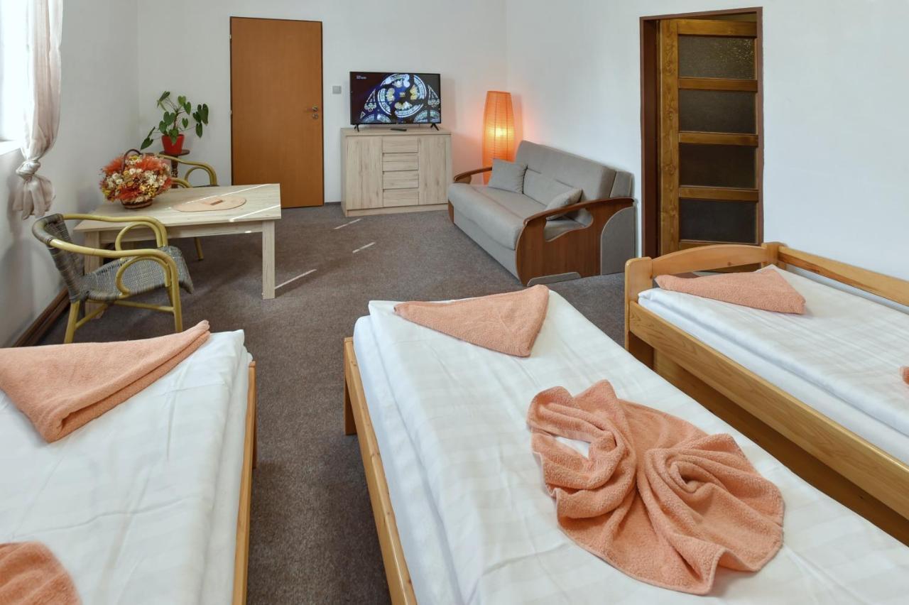 Hotel Kovarna Ντέτσιν Εξωτερικό φωτογραφία